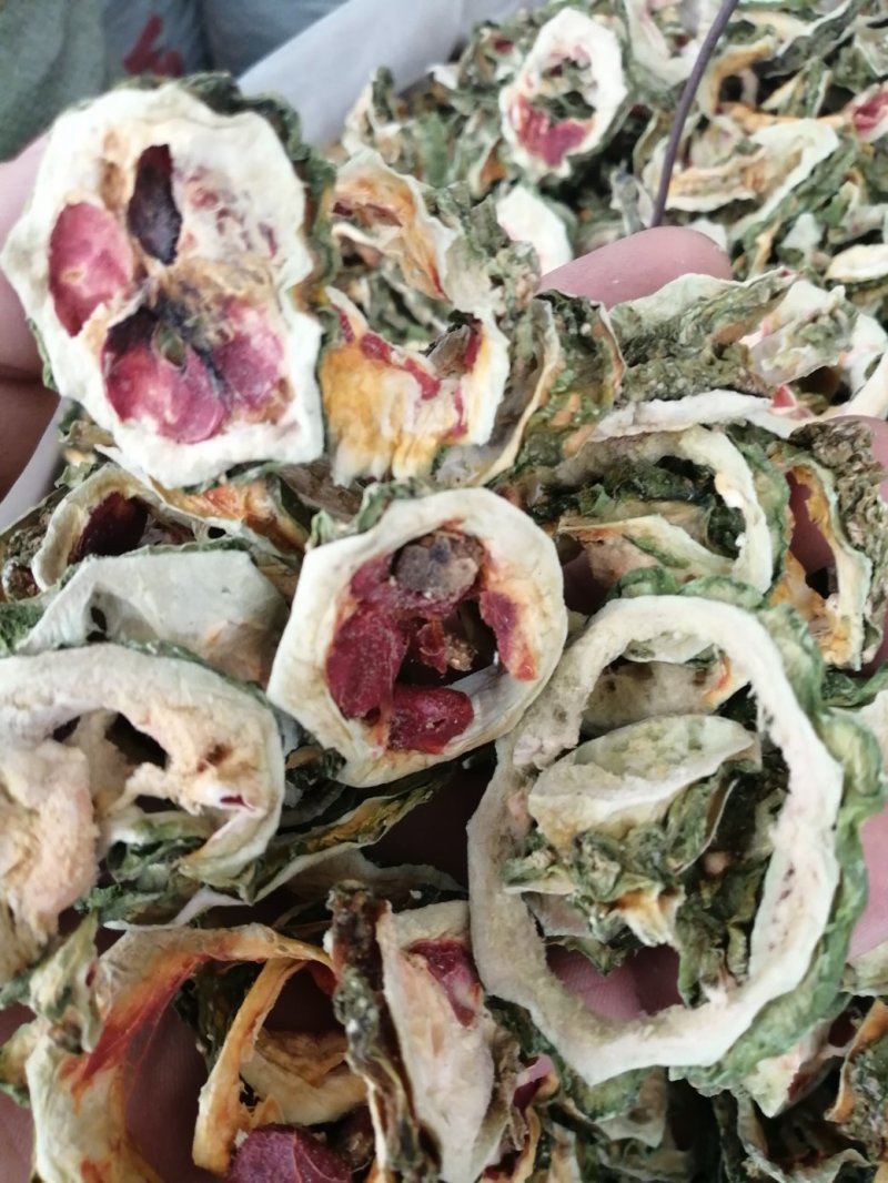 苦瓜干，电炉烘干，颜色色青绿，干度好现货供应