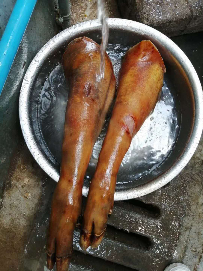 腊猪脚