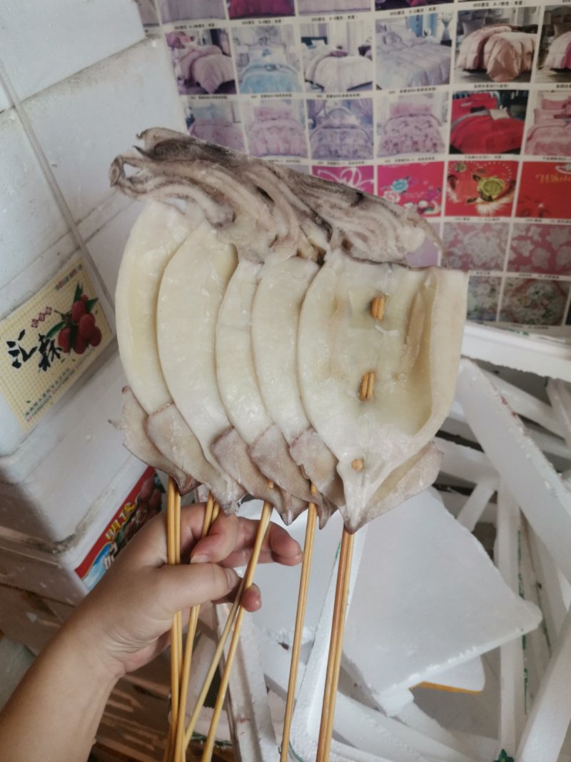鱿鱼板串200g*50串超大轰炸大鱿鱼烧烤铁板整条包邮