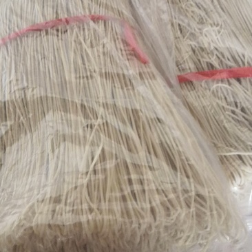 纯土豆粉条，自己加工，绿色产品