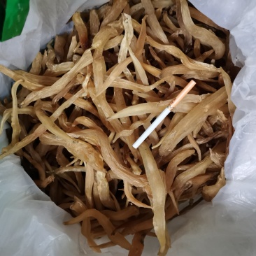 来自贵州野生大天冬，无污染，是难的野生药材炖汤食材/，！