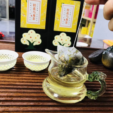 桂花乌龙茶，浓香型，一盒45克内装15小包