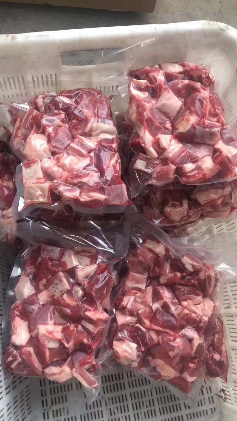 牛肉粒炖煎烤自助餐火锅店