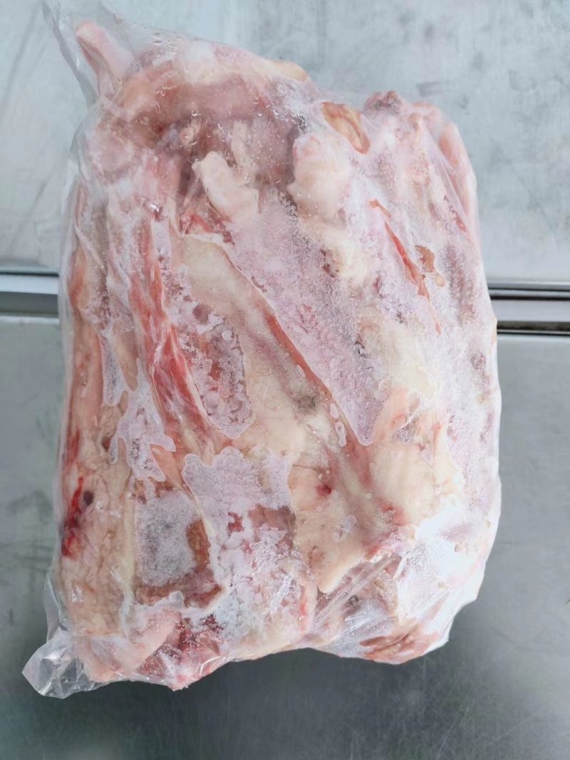 内蒙古锡林郭勒草地羊尾尖，去油精选。肉质鲜嫩。