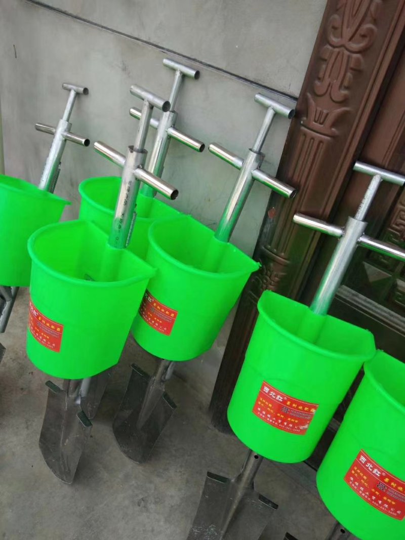 果树深层施肥器厂价直销操作简单速度快效率高