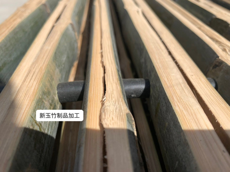 羊床漏粪板养羊使用的竹板床羊在上面休息的竹制品
