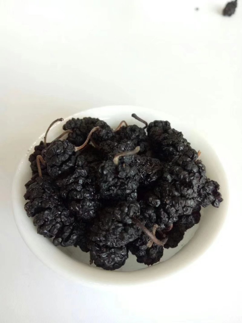 桑葚干，桑椹子，可以泡酒，针对大量批发零售，需要的老板联