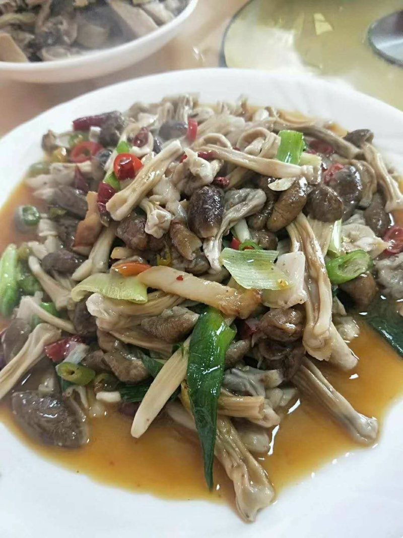 蘑菇干，食用菌，蘑菇干，野生蘑菇，菜菇，姬松茸，次菇