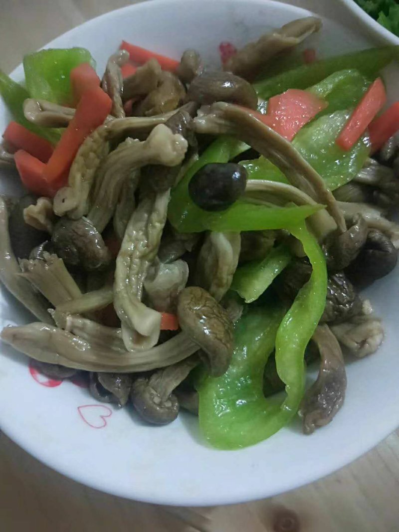 蘑菇干，食用菌，蘑菇干，野生蘑菇，菜菇，姬松茸，次菇