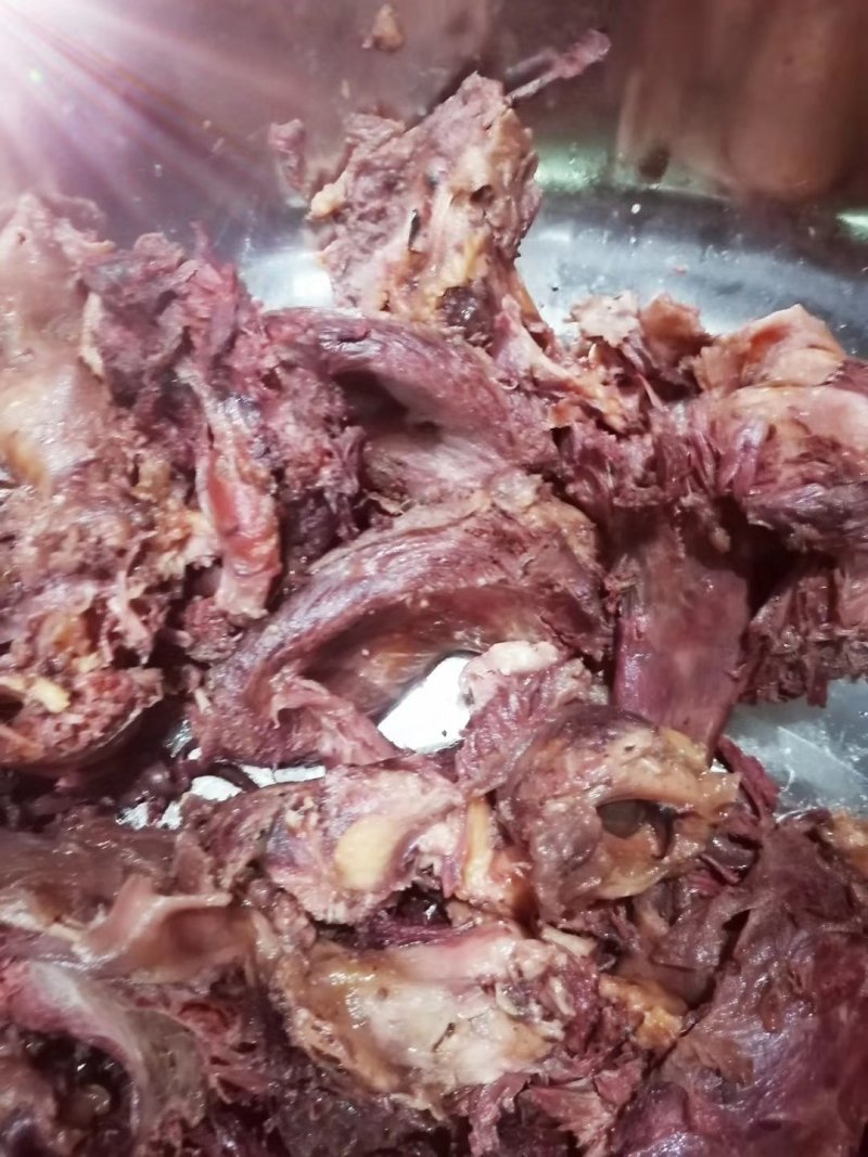 【熟马肉】老汤大块马碎肉，***淀粉