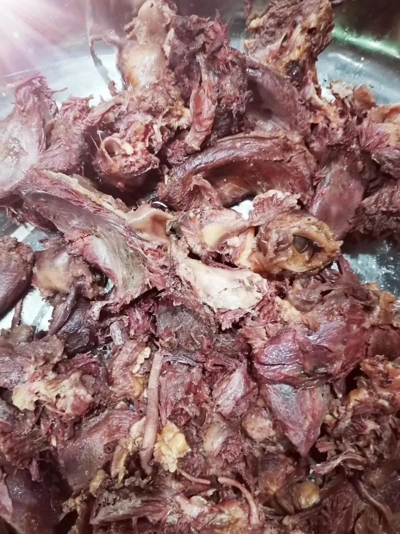 杜蒙荣辉大块驴肉碎肉，无添加淀粉，口感细腻