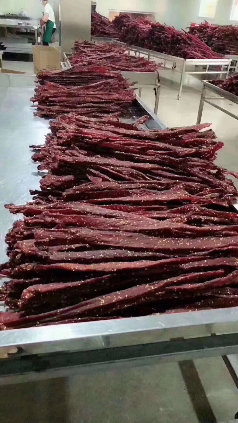 手撕肉干风干肉香辣五香网红休闲零食青花椒味风干肉