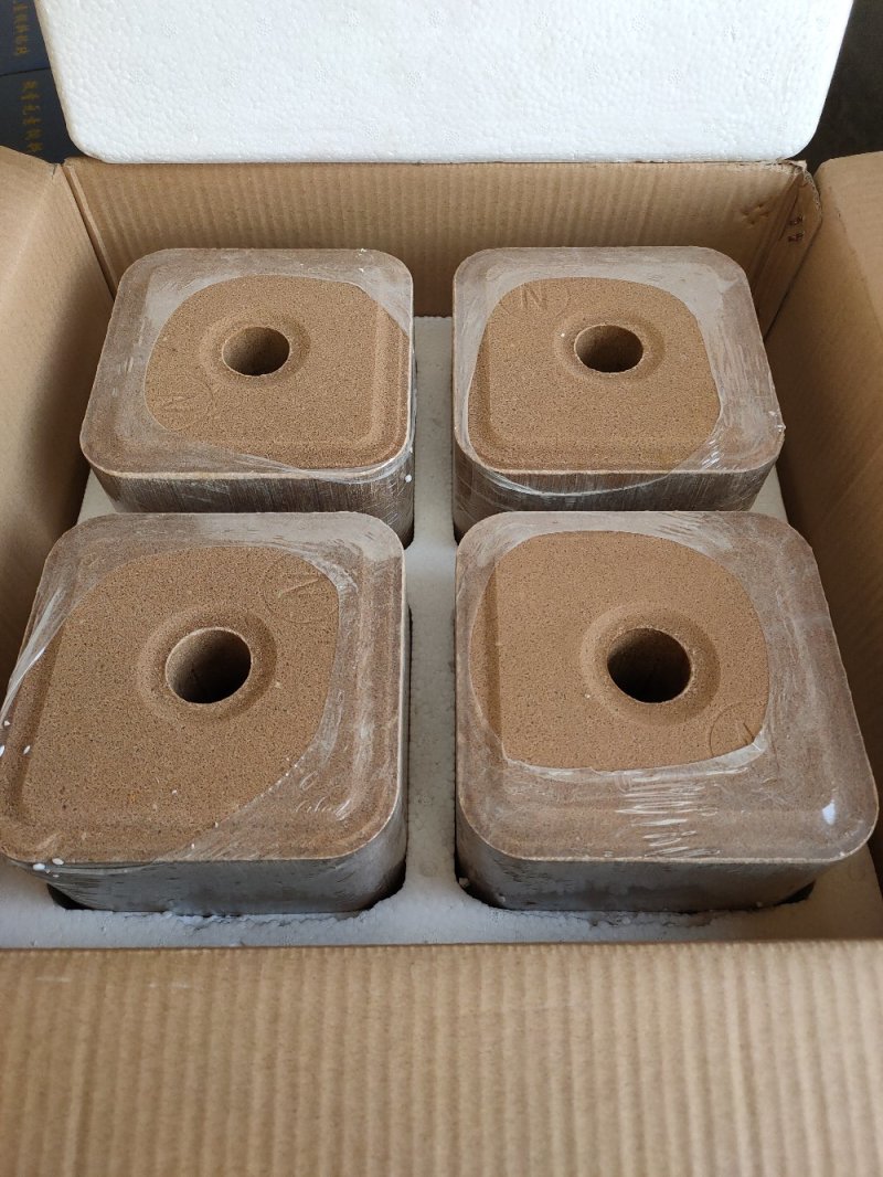 欢蓄牛羊舔砖高档泡沫箱包装成本高含量高用于牛羊使用