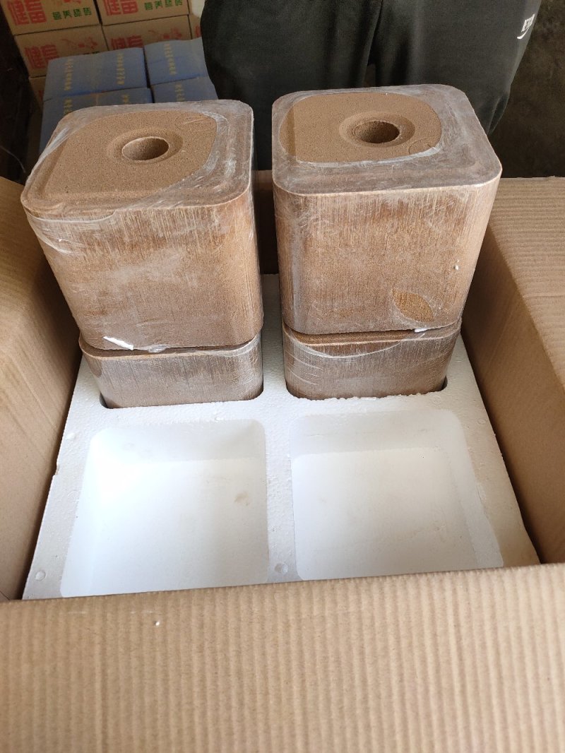 欢蓄牛羊舔砖高档泡沫箱包装成本高含量高用于牛羊使用
