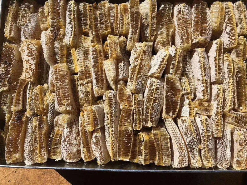 巢蜂蜜，正宗巢蜂蜜，蜂巢蜜，蜂巢蜜