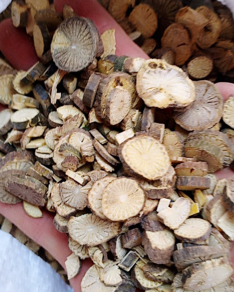 青风藤，常年批发供应冷背中药材，青风藤量大从优