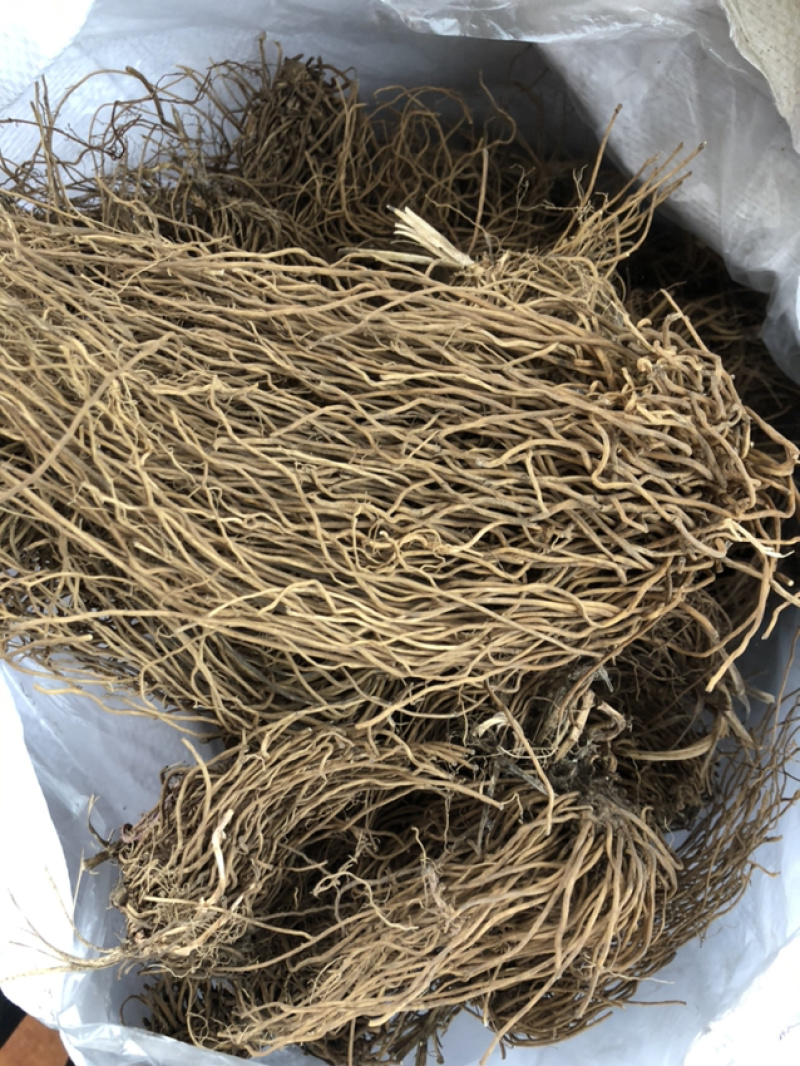 承德野生白薇中药，整颗新货，量不大。