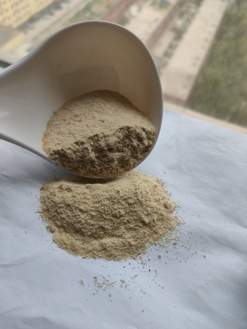 豆渣，豆渣是生产豆奶或豆腐过程中的副产品
