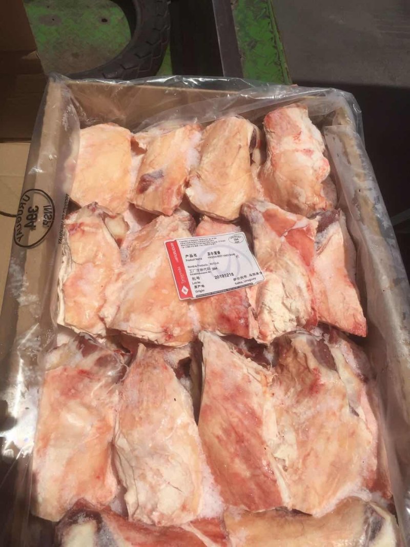 原装牛窝骨，牛膝盖骨，肉多筋满不肥，价格合适，手续齐全