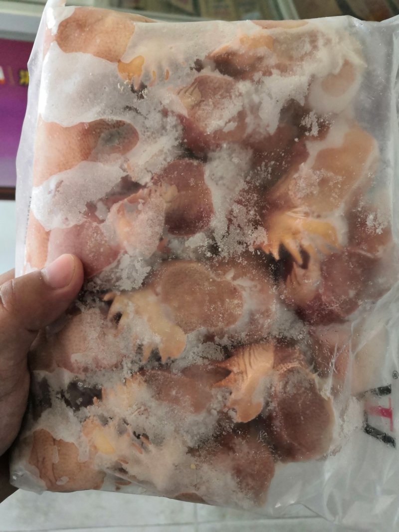 箱装鸡头