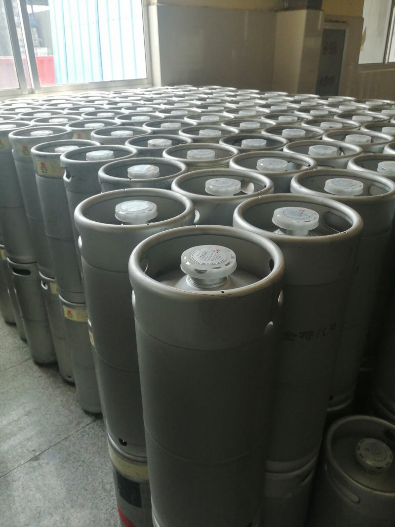 青岛特产扎啤桶装12P鲜活原浆啤酒，O元加盟，寻求合作！