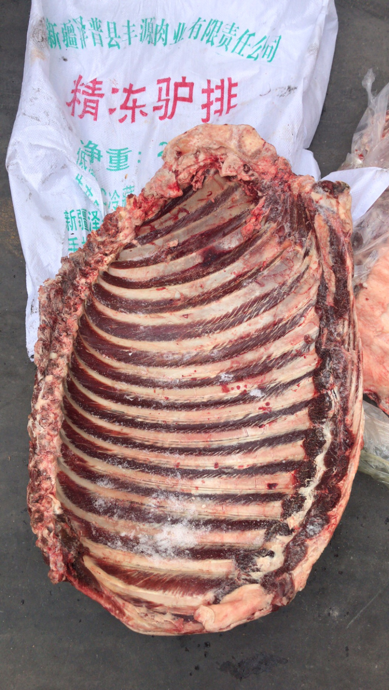 驴排肉多颜色鲜都是新货颜色新鲜质量好出肉率高