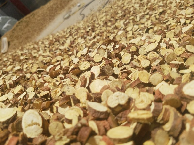 甘草片精品手选甘草片甘肃产地直发支持定做免费发样