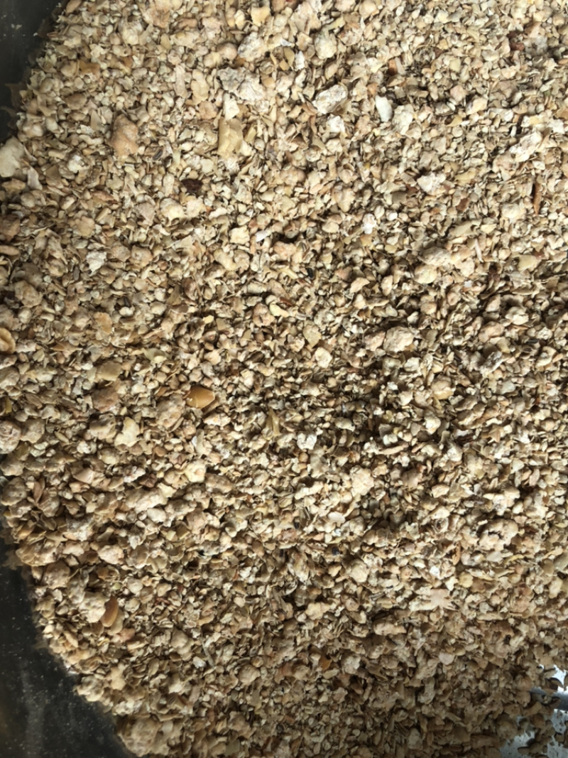 豆粕小料，以豆皮为载体，了降低成本