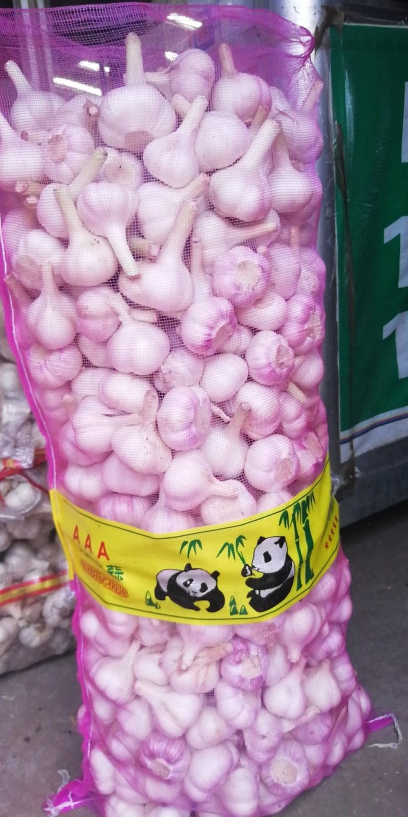 山东苍山大蒜大量供应量大从优四六瓣白皮大蒜欢迎来电咨询