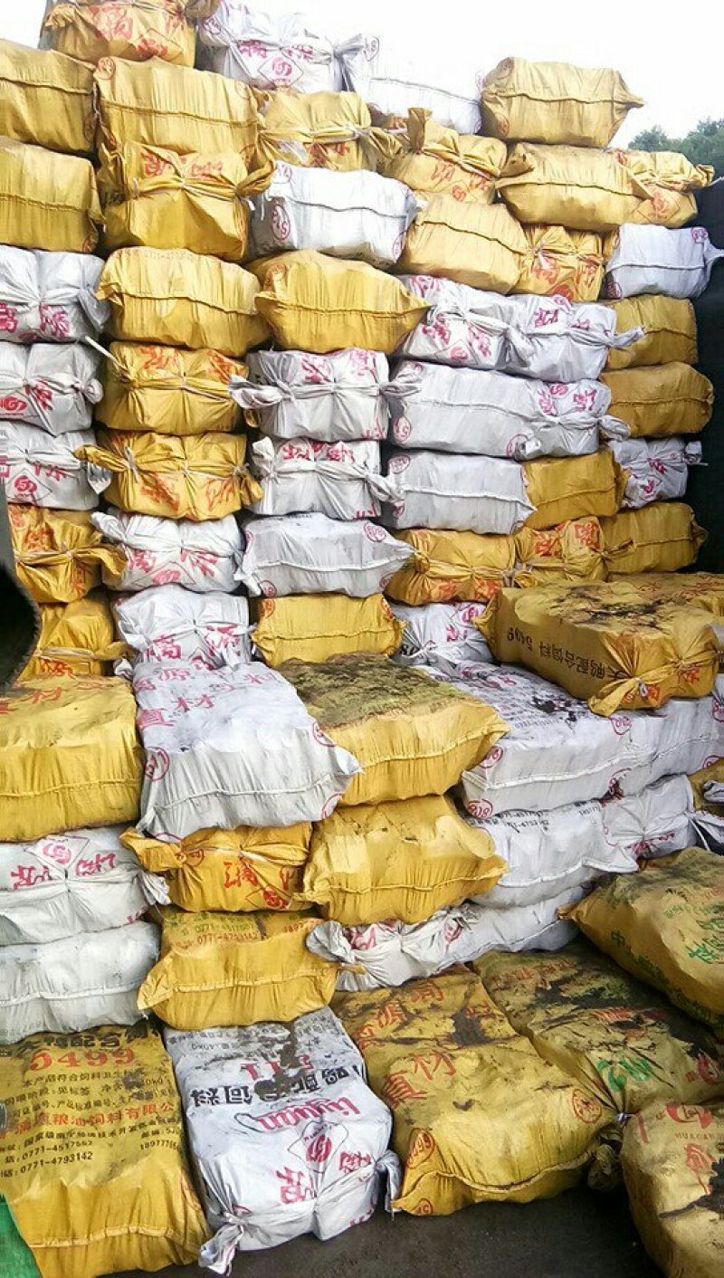 荔枝木炭，钢钢声的炭，杠杠的炭欢迎来电咨询