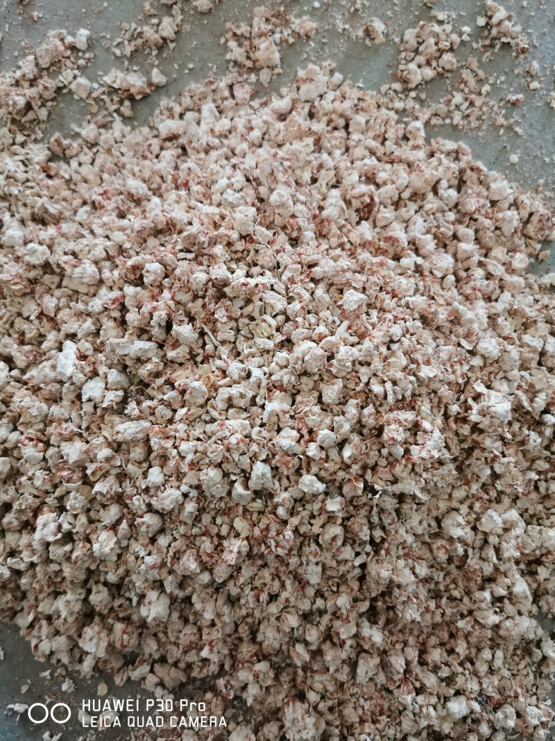玉米芯颗粒，颗粒大小可以订制。