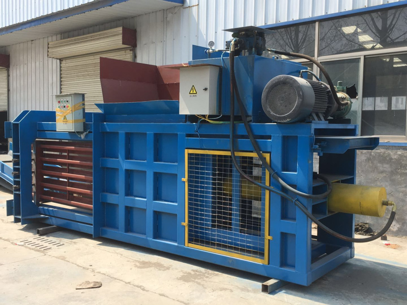 全自动打包机，捆包机，废品打包机，卧式液压打包机！