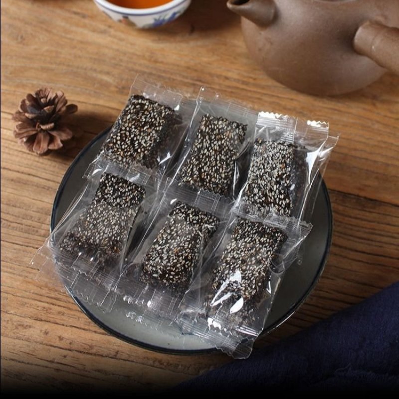 纯手工制作，黑芝麻糕，软，香，甜