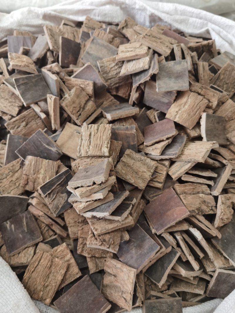 杜仲中药材杜仲片杜仲皮野生杜仲原色无添加正品质量