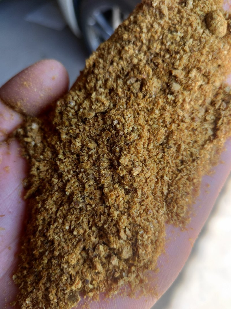 玉米胚芽粕玉米胚提油后的副产品即为玉米胚芽饼粕，