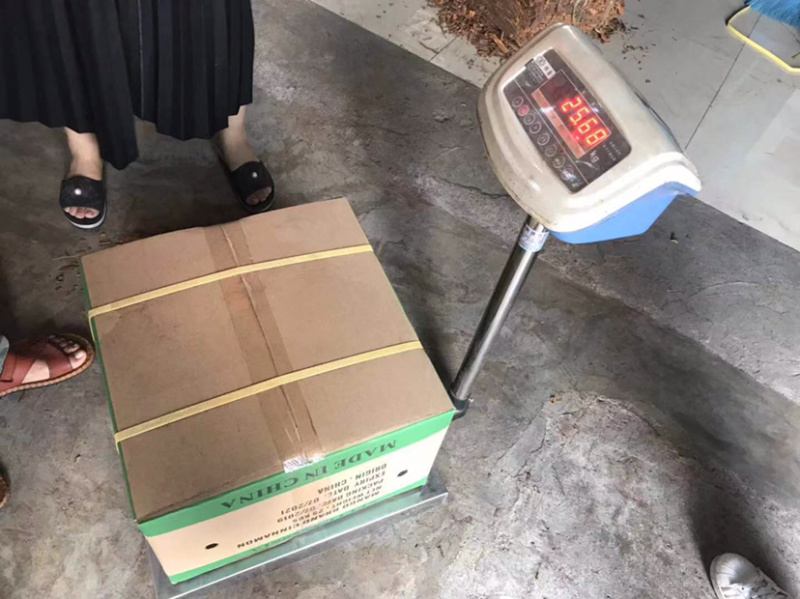 桂皮出口压装桂压箱桂皮自有产地，自有工厂质量保证