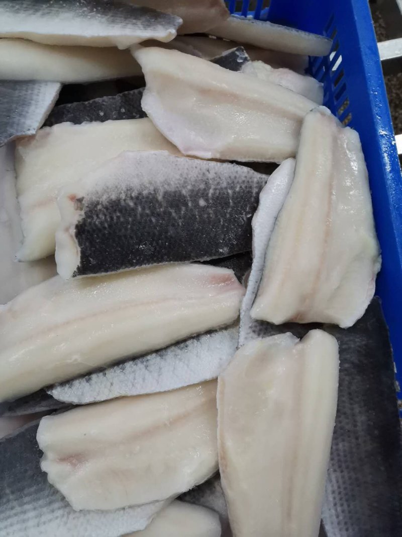 开背巴沙鱼，量大优惠，价钱便宜。。。。。。。