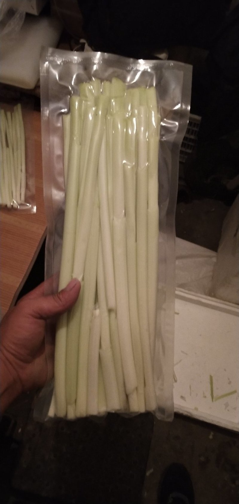 大量供应鲜蒲菜物美价廉，量大从优欢迎你的光临