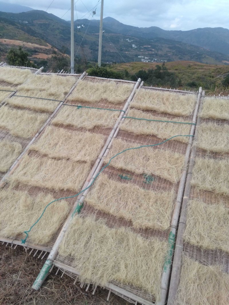 纯红薯颗粒淀粉。