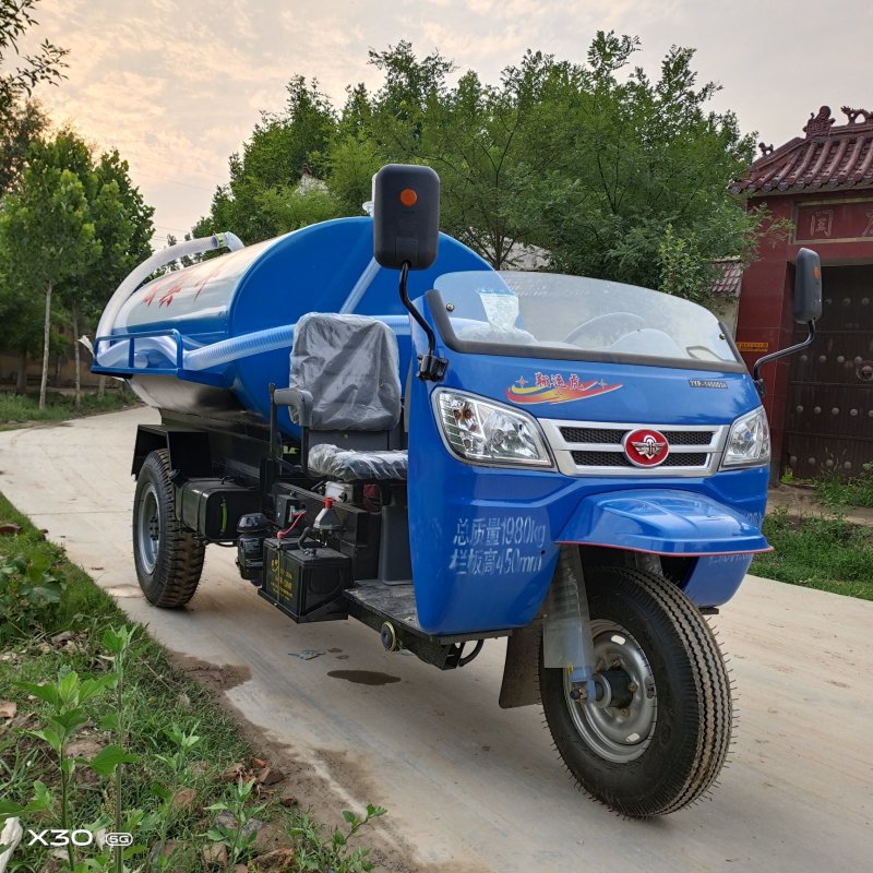 农用柴油三轮吸粪车，吸污车，自吸自排，分体泵、吸力大，