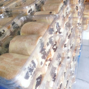 盒装鲜面包山东发货，一盒1.4kg，12个面包