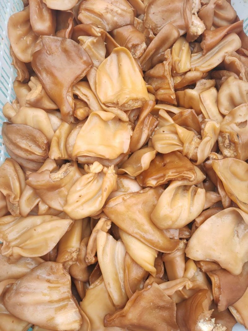 熟牛耳片，酱香五香大量现货质量保证