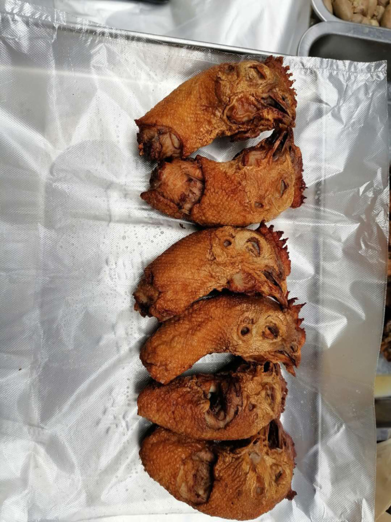 【精品加工】熟食鸡头五香鸡头麻辣鸡头欢迎咨询