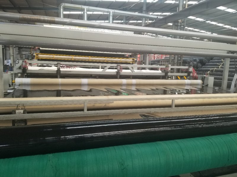 土工膜，防渗膜。主要用于鱼塘，沼气池，氧化池，蓄水池。