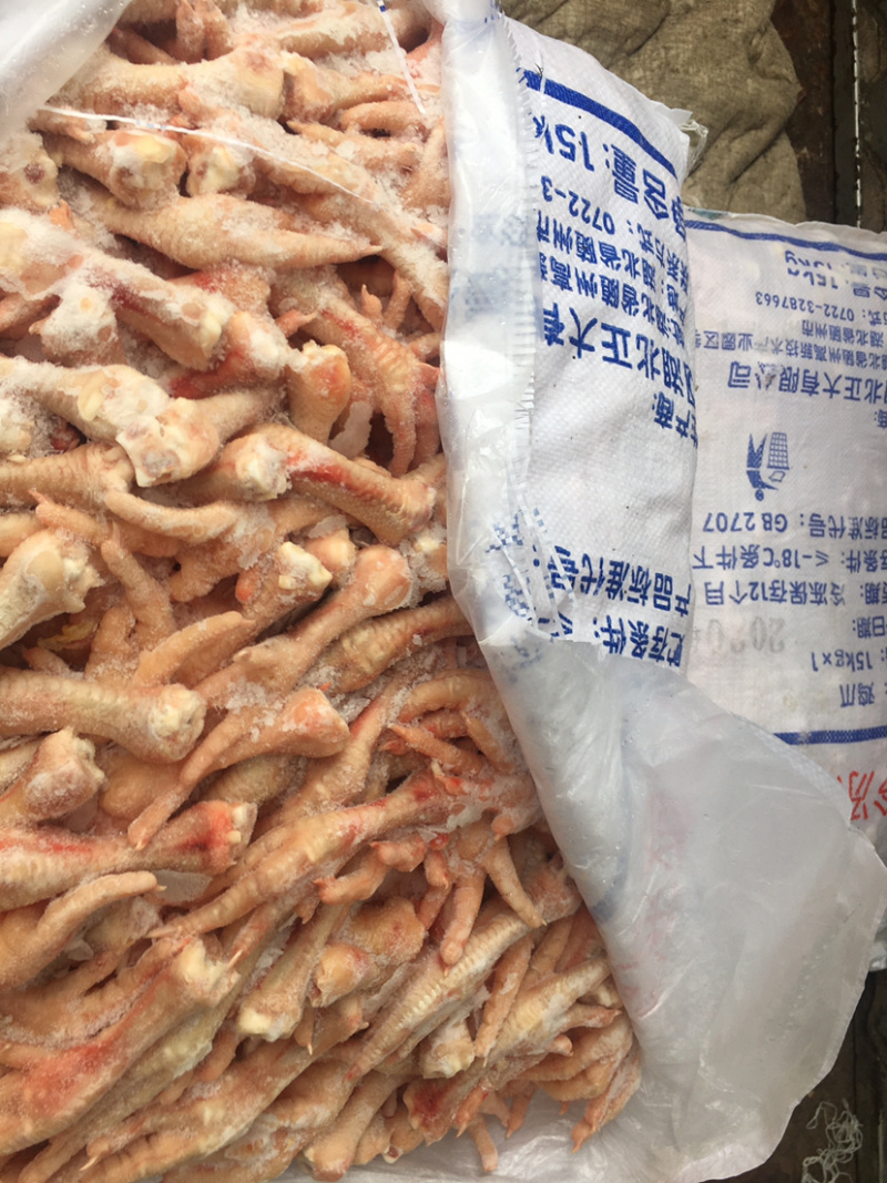 【精品加工】熟食鸡头五香鸡头麻辣鸡头欢迎咨询