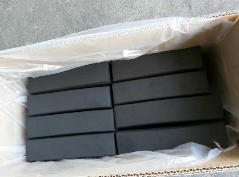 烧烤炭批发纯竹粉型炭机制炭烧烤中温竹炭烧烤碳厂家直销