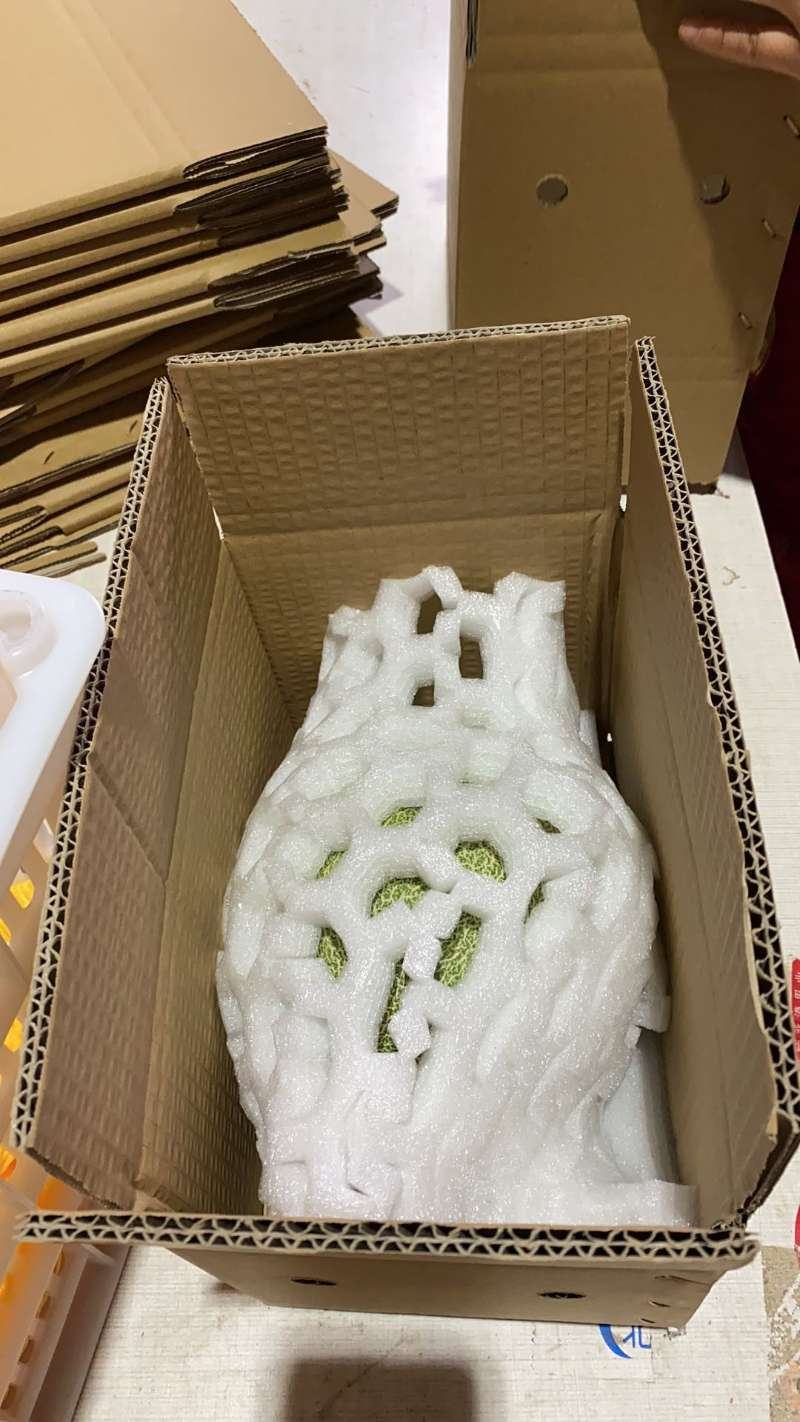 新疆网文瓜哈密瓜包邮产地直发现摘现发甜脆