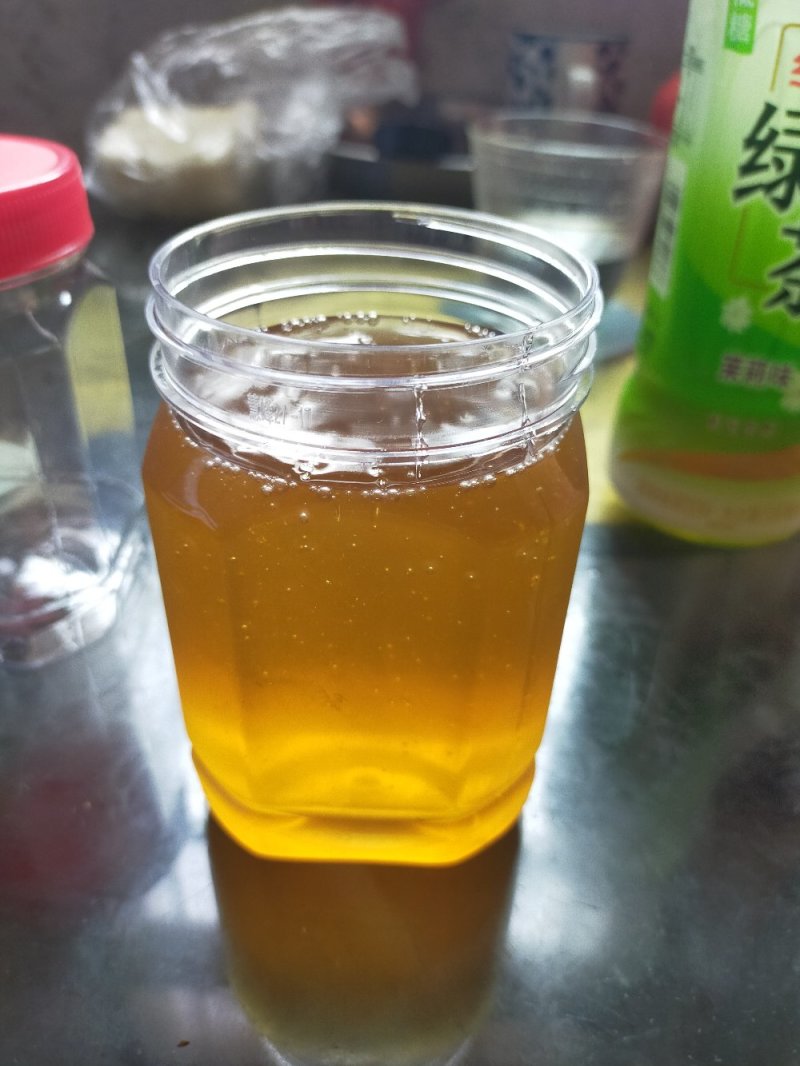 土蜂蜜大自然的土蜂蜜，无任何加工的蜂蜜！数量有限哦！
