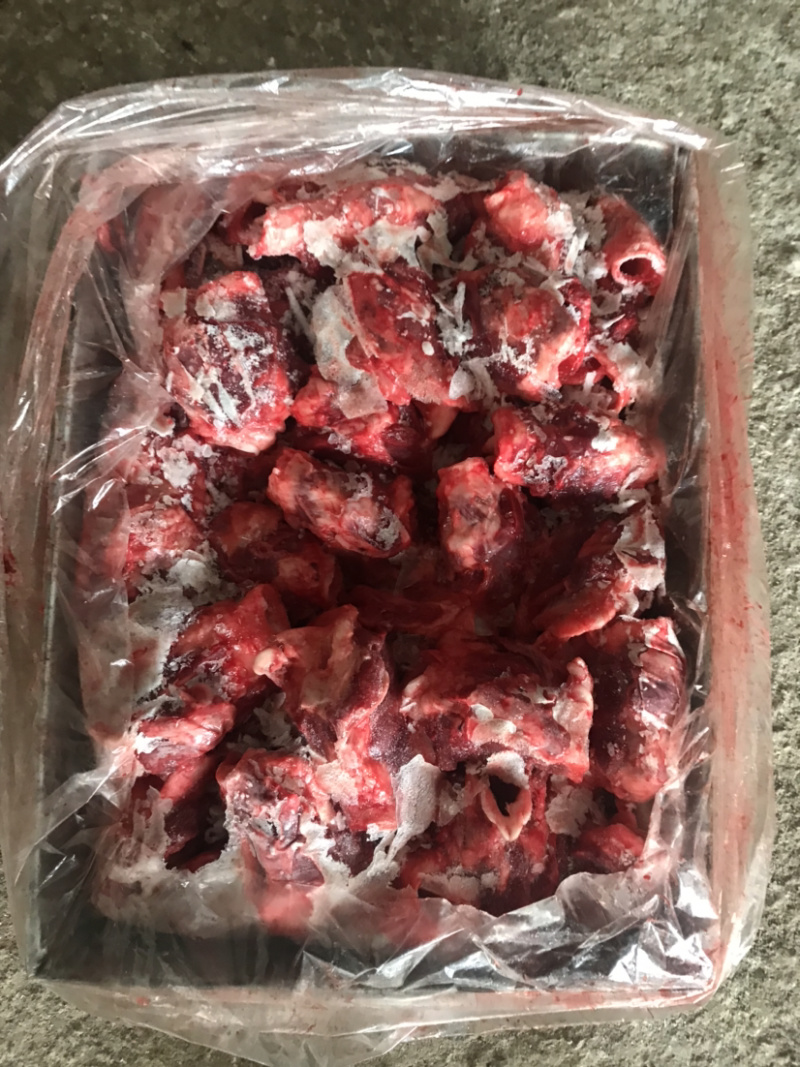 直销青猪喉头无水无油质量保证有四吨多货