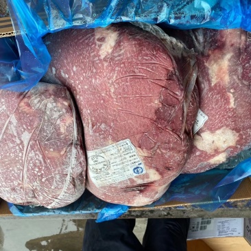 牛脖肉，纯干牛脖肉，价位合适。。